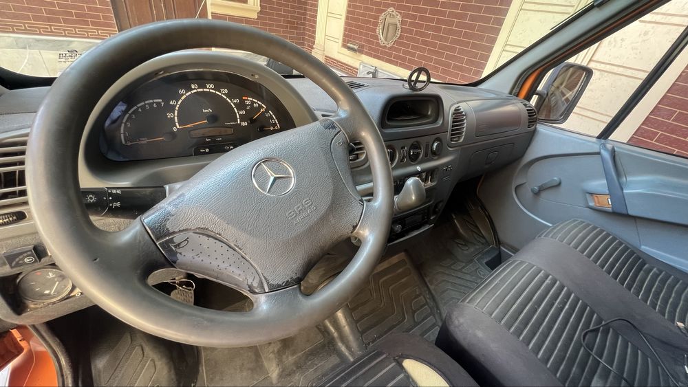 Mercedes sprinter