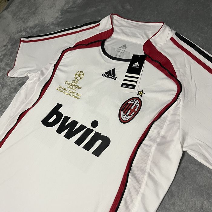 Adidas AC Milan Kaká #22 – White – Size L