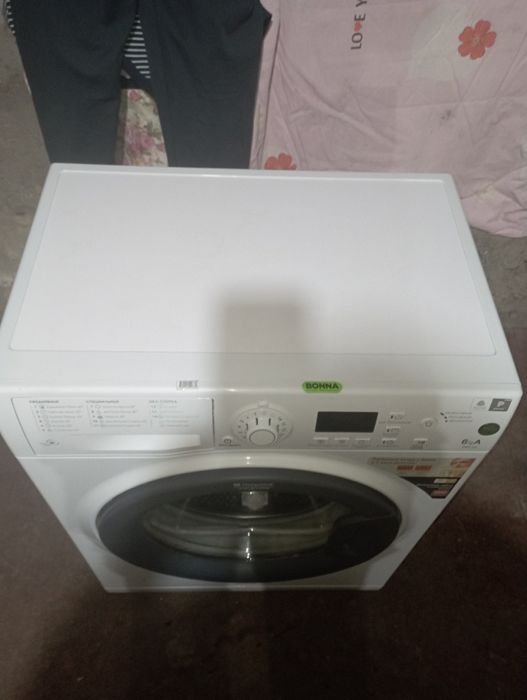 Стиральная  машина Hotpoint  ARISTON 7 кг7 кг