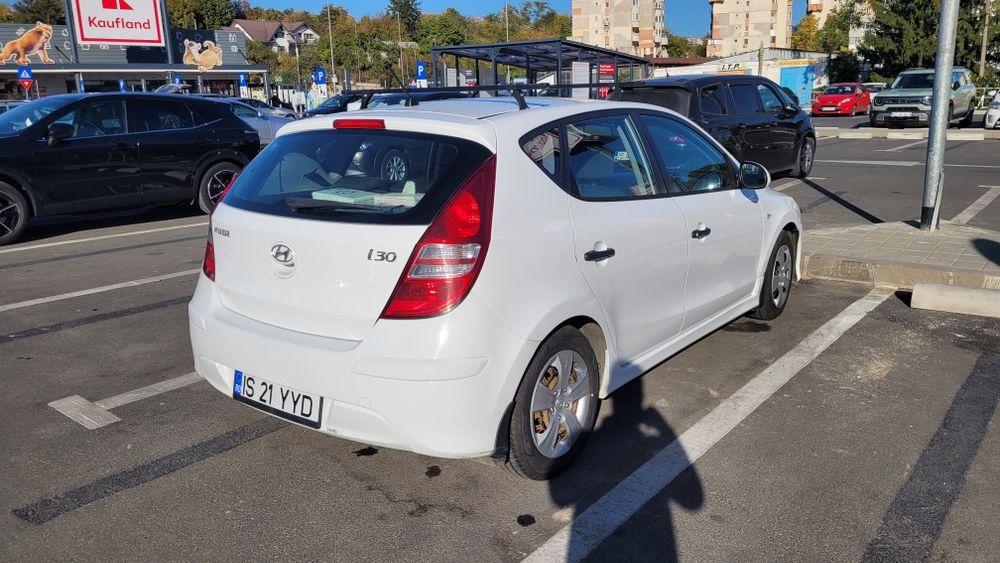 HYUNDAI i30 2010 — imagine 4