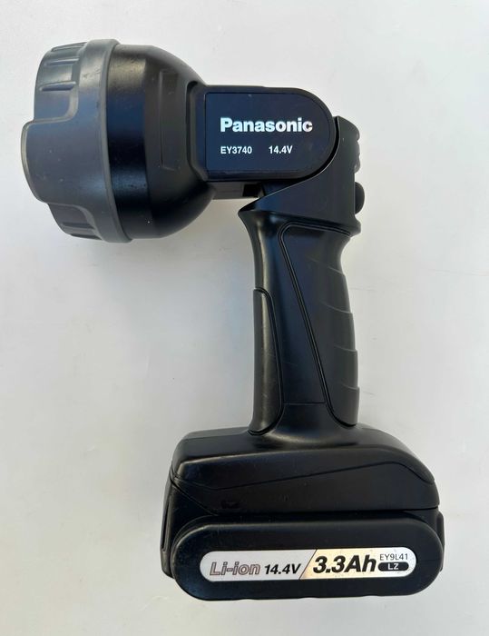 Panasonic 14.4V - Акумулаторен сет зеге, винтоверт и фенер