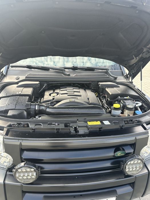 Vând Land Rover Discovery 3