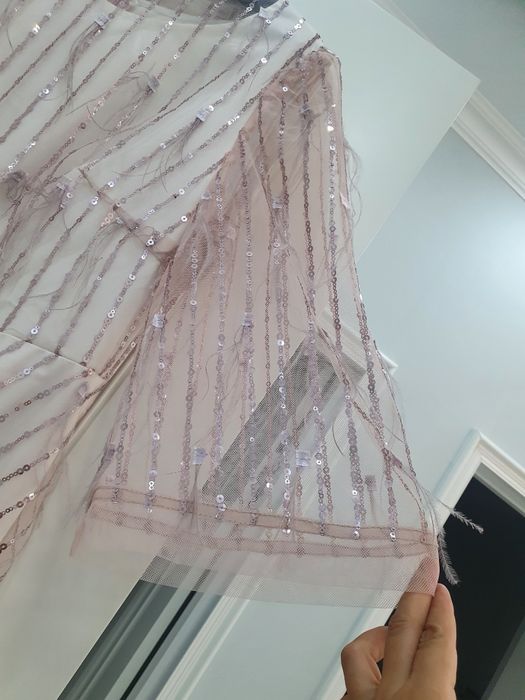 Платье продам шикароное