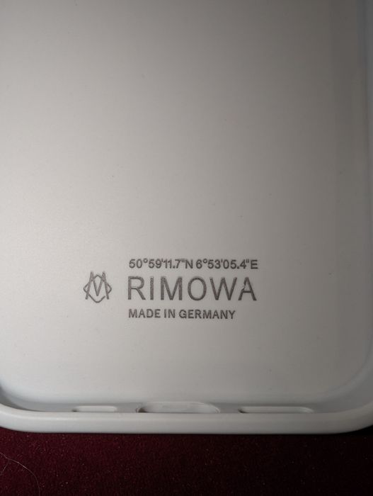Husă  Rimowa iPhone 16 Pro