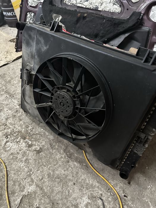 Продам радиатор и обожур винтелятора W210