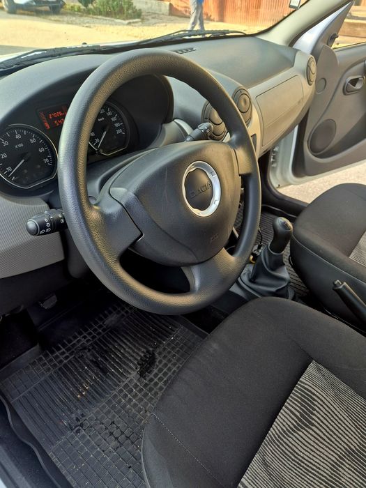 Dacia Sandero 2009