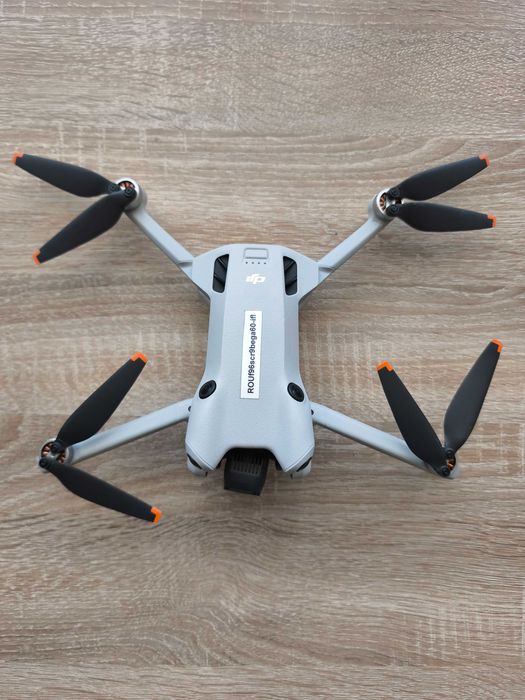 DJI Mini 4 Pro Fly More Combo RC2 2xSD-256GB Deblocata de DJI la 500m