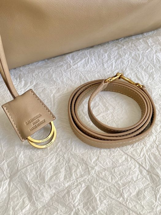 Geanta Balenciaga Rodeo 35cm, milk tea, Premium