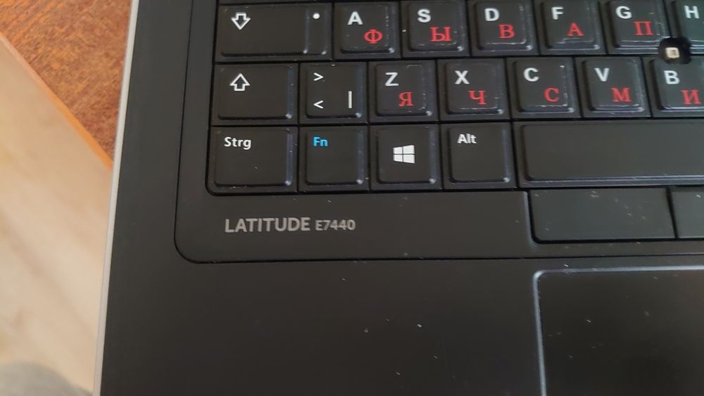 Ноутбук Dell latitude 7440