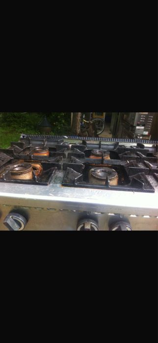 Aragaz profesional 6 ochiuri pe gaz