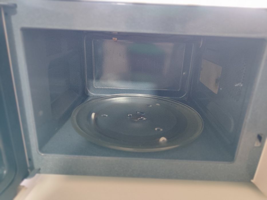 Продам микроволновку Samsung