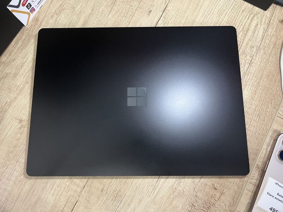 Microsoft Surface 3 512Gb I7-1065G7 16Gb Ram Black Second-Hand Foarte