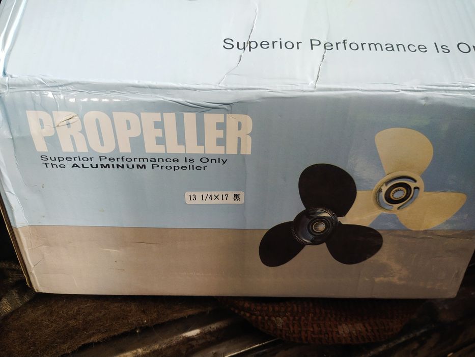 Продам винт на подвесной мотор