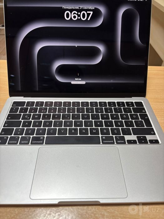Mac air M2 продам