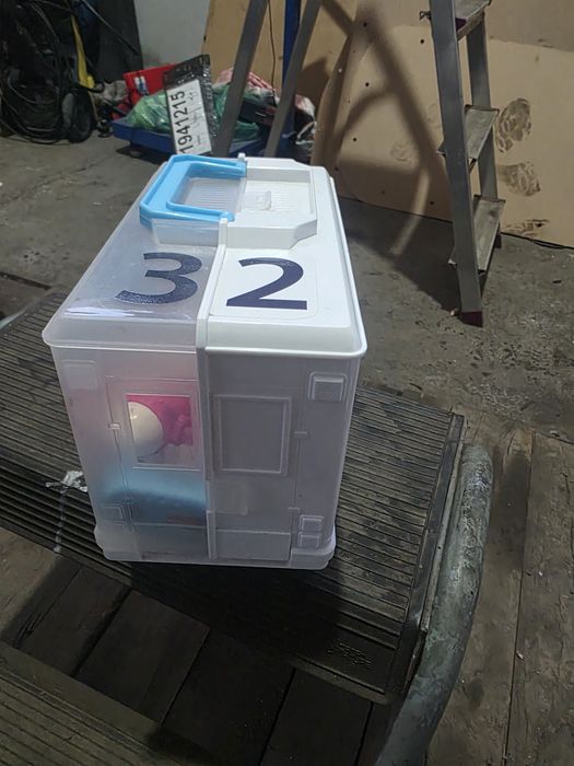 Vand 2 masinute de colectie