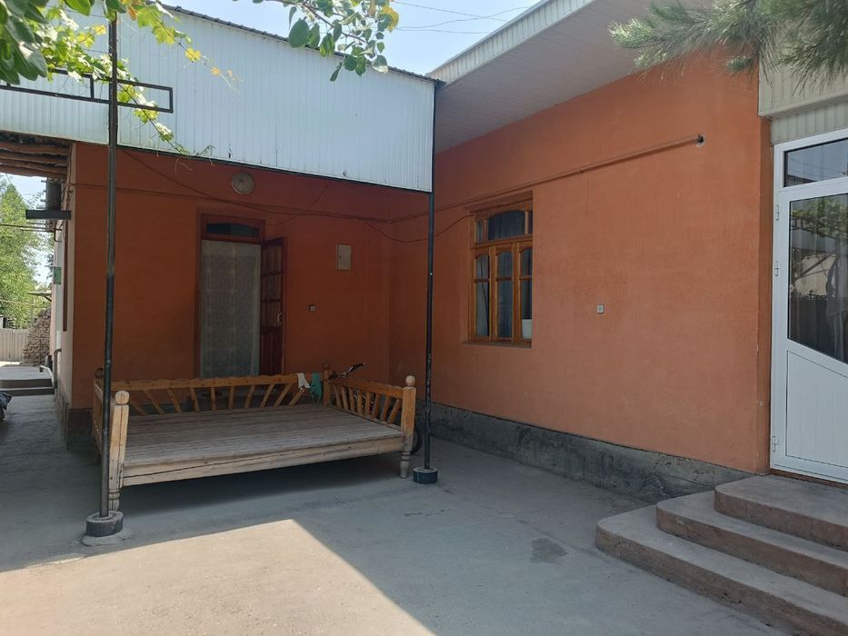 Ховли Уй сотилади!