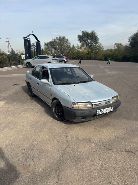 Nissan primera 1991