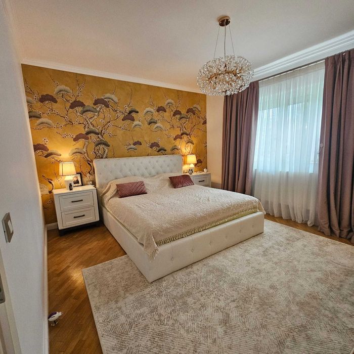 Casă deosebită în zonă liniștită și centrală – complet renovată!