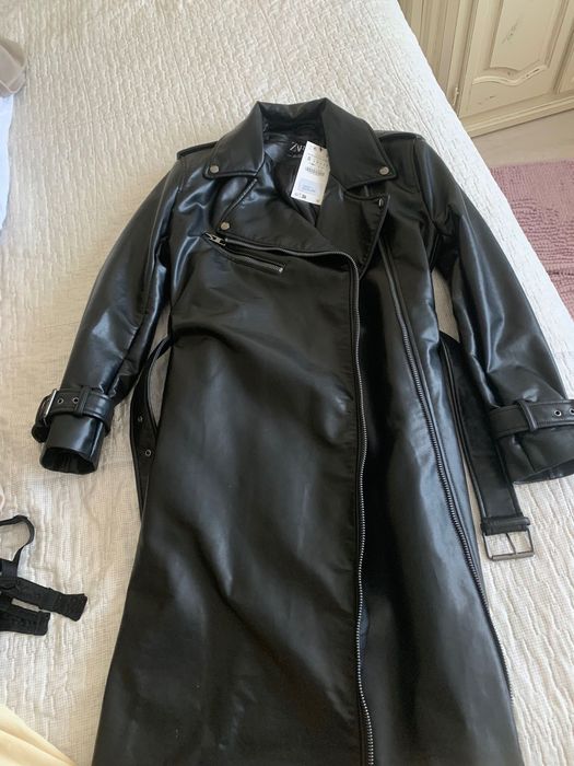 продавам палто ново Zara