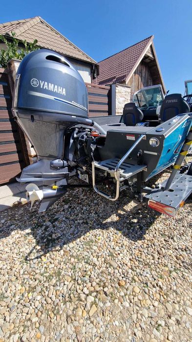 Barca Aluminiu Finval 475 Evo DC cu motor Yamaha 100CP si peridoc