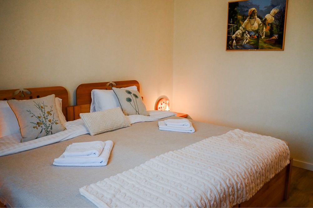 Paște la munte în Apuseni – cabană de lux cu SPA