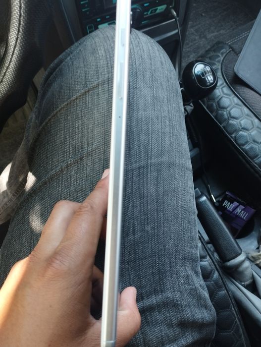 Планшет Сотилади таб 7