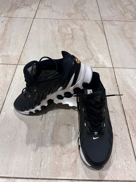 Найк маратонки air max нов модел