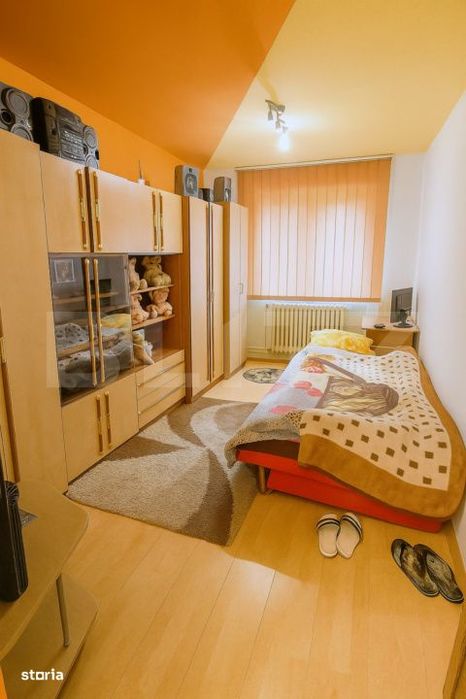 Apartament spatios | 3 camere | parter inalt | boxa inclusa | Manastur
