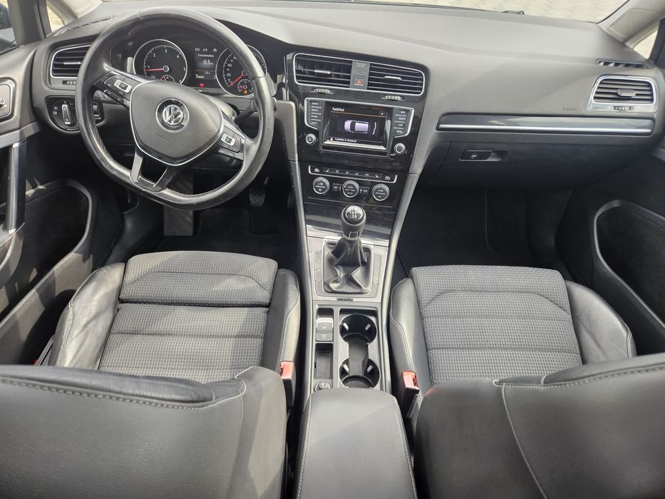 Volkswagen Golf VII 7  1.6 Disel recent inmatriculat !
_
# An fabricat