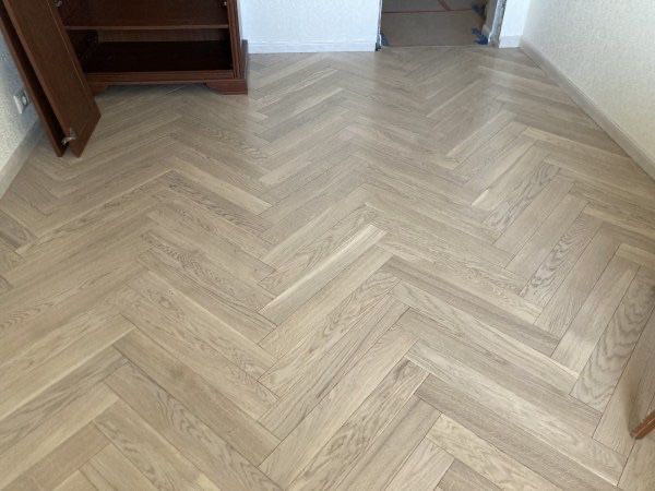 Кафел ва ламинат хизмати