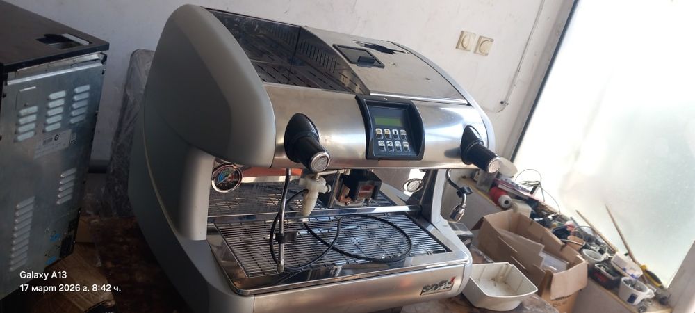 Професионална кафемашина