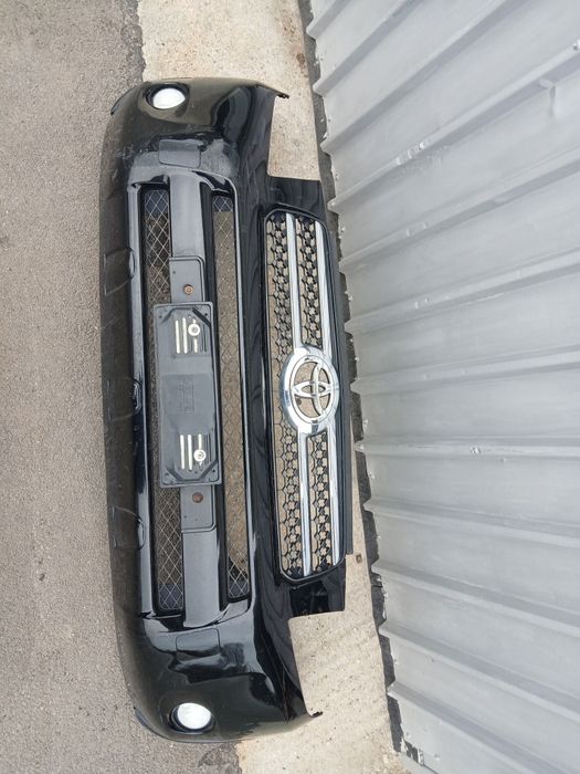 Предна броня Toyota Rav4 2010