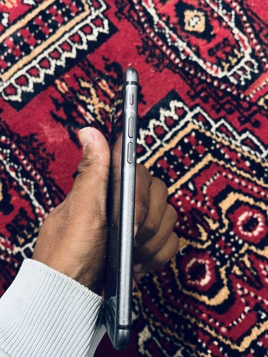 Iphone 8 срочно продам!!!