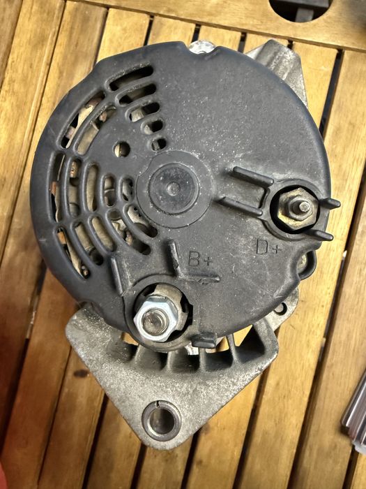 Продавам алтернатор Delphi от Opel Astra G 1999 хечбек 1.6 бензин 101к