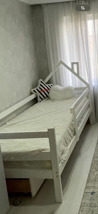 Срочно продаем детскую кроватку