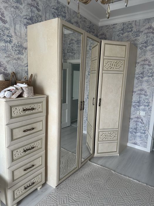 Киім шкафы мен комод
