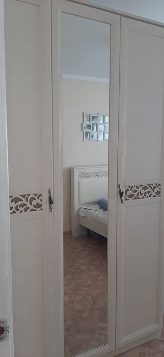 Продам стол дубовый 3м