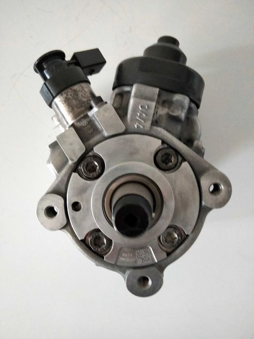 Pompa înalta presiune Audi Q5, an 2010, 125KW, 170CP, cod motor CAHA