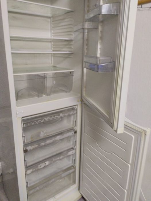 Холодильник  Б/У