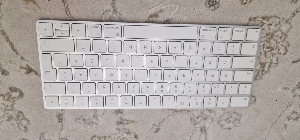 Apple keyboard 2 model A1644