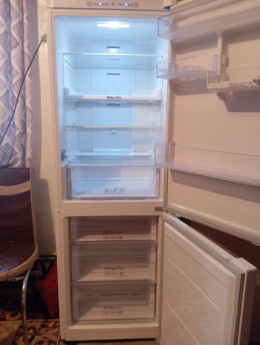 Холодильник новый