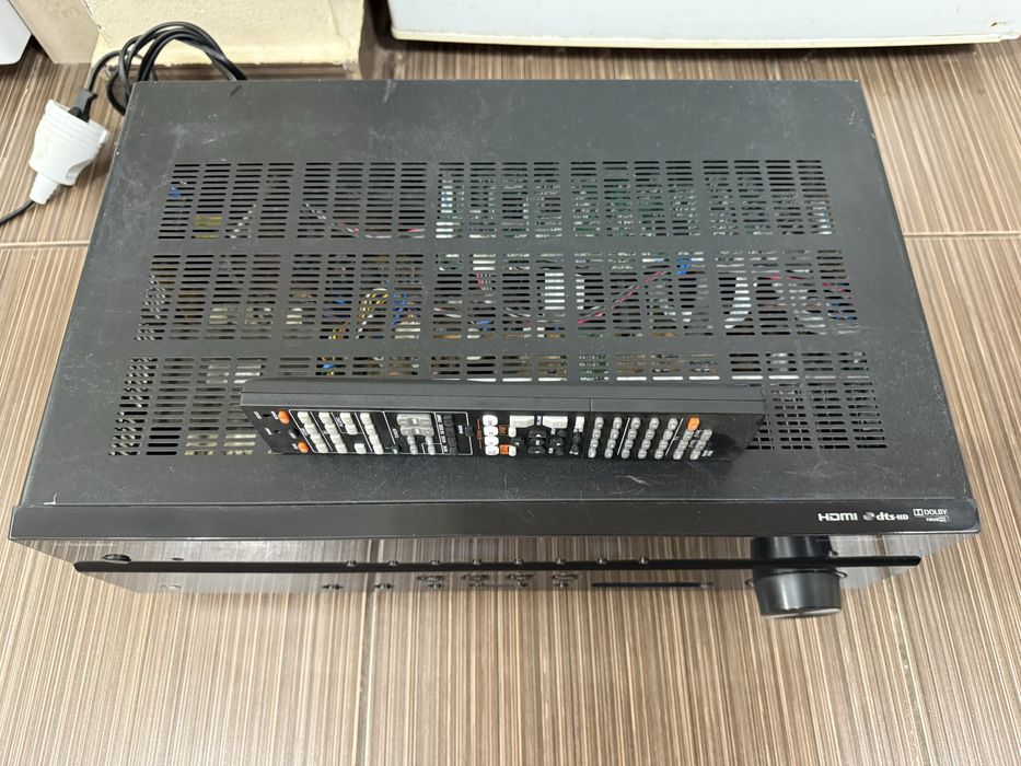 Yamaha RX-V473 resiver