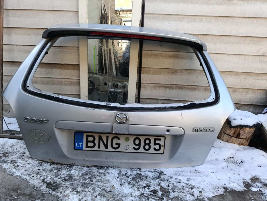 Крышка багажника Мазда 323