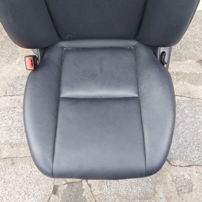 Предна лява седалка Мерцедес Ц клас 204 / Mercedes C class w204