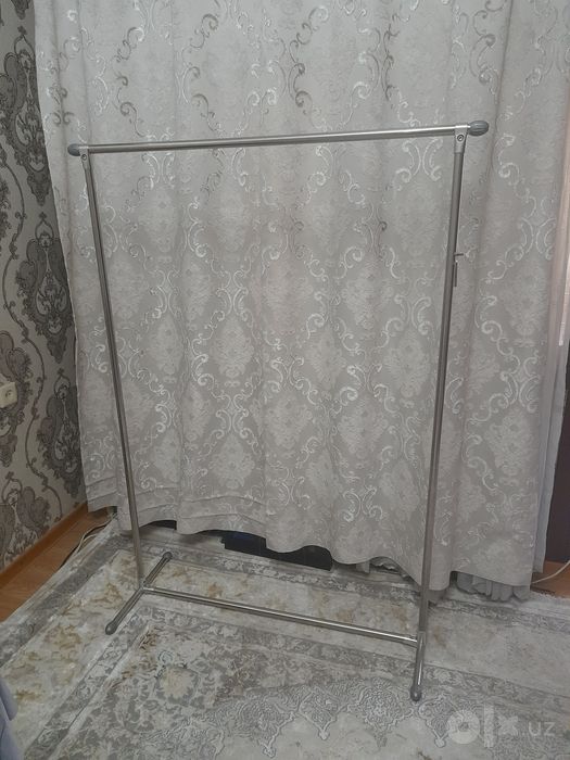 Вешалка  новая .150 т.с.