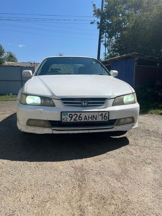 Продам машину срочно