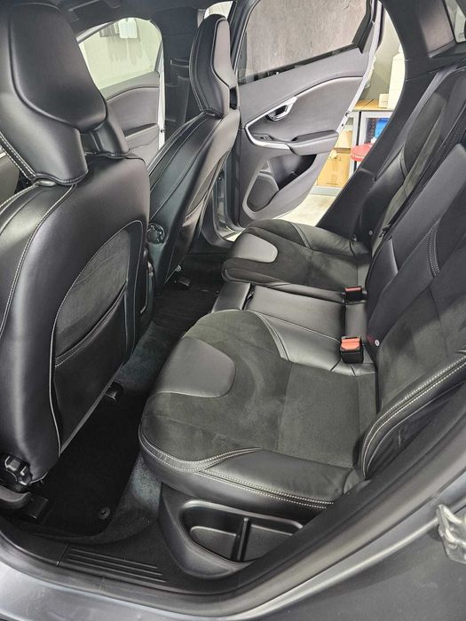 Vând Volvo V40 D3 R-Design – 2018