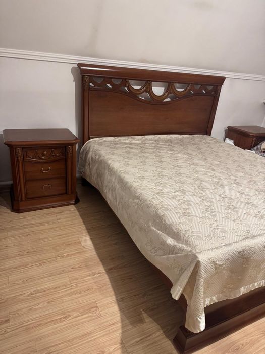 Спальный гарнитур