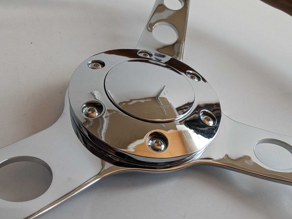 Волан Класически Дървен Винтидж 38см Нов Махагонов Хромиран