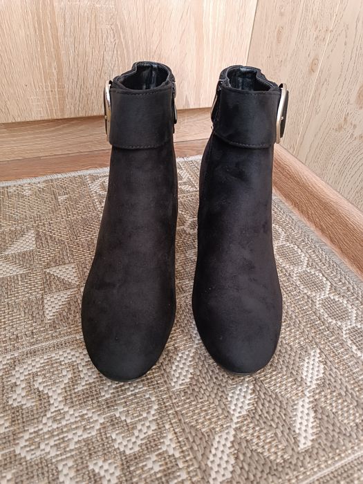 Ботильоны не ношеные